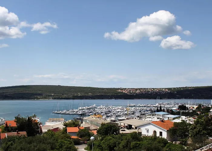 With Parking Space Punat, Krk - 5343 דירה פונאנט