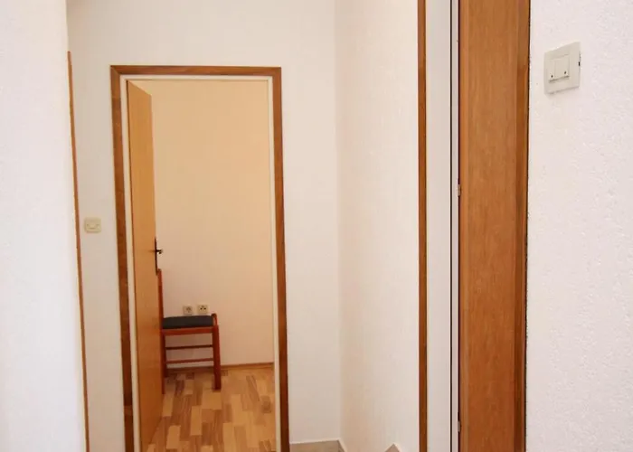 With Parking Space Punat, Krk - 5343 פונאנט