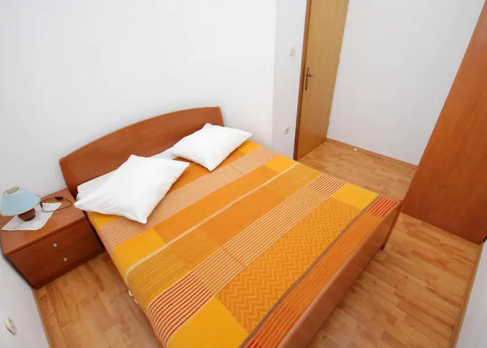 With Parking Space Punat, Krk - 5343 דירה פונאנט